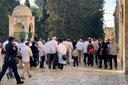 الاحتلال يسمح للمستوطنين بأداء طقوس تلمودية في المسجد الأقصى