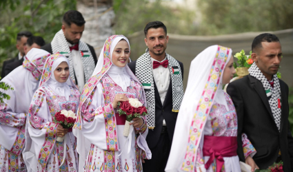 الفارس الشهم (3) يزفّ 300 عريساً وعروسة وسط مشاركة جماهيرية غير  مسبوقة