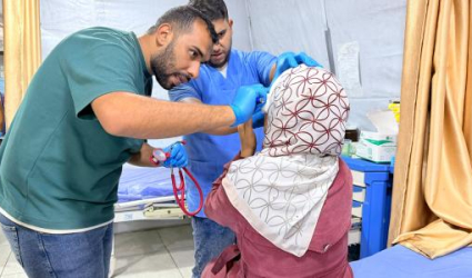 شهيدة في خانيونس وإصابة خطيرة وسط غزة إثر قصف إسرائيلي