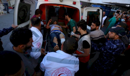إصابة امرأة وطفل برصاص الاحتلال وسط قطاع غزة