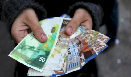 المالية: غدأ الأربعاء  صرف رواتب الموظفين