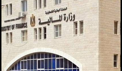 كم تبلغ نسبة صرف رواتب حزيران؟ وزارة المالية تجيب...