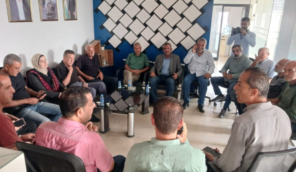 وفد قيادي من إصلاحي فتح يزور (الكوفية)