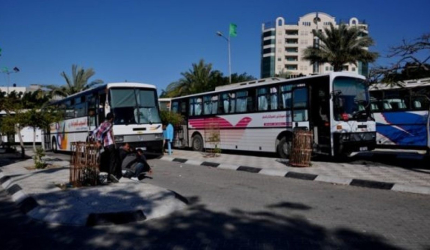 نقابة شركات الباصات تحذر من توقف نقل الكوادر الطبية في غزة