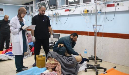 مدير الإغاثة الطبية: انهيار متسارع للقطاع الصحي في غزة وسط نقص حاد بالكوادر والأجهزة