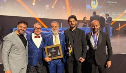 المنتخب الفلسطيني للتجميل يحقق المركز الثاني عالميا في بطولة كأس العالم بباريس