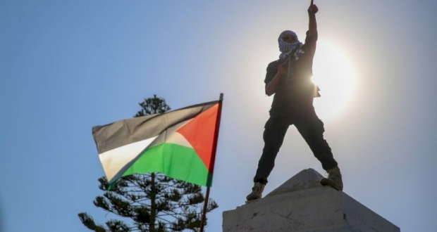 تظاهرة لتيار الاصلاح الديمقراطي رفضا للضم في مدينة غزة