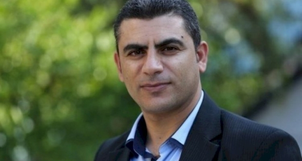 الصحفي أشرف أبو خصيوان