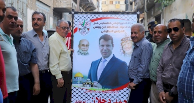 قيادات تيار الاصلاح الديمقراطي تزور منزل القائد دحلان