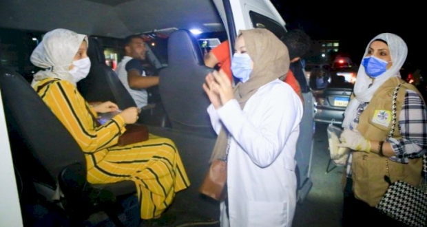 جانب من جهود تيار الاصلاح الديمقراطي في تخفيف أعباء السفر على مواطني القطاع 