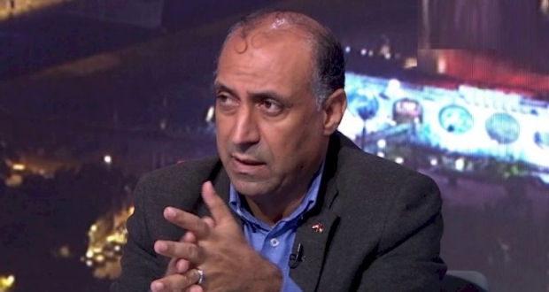 الدكتور أيمن الرقب استاد العلوم السياسية