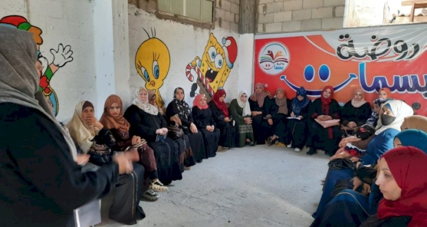 جانب من ورشة العمل التي ينفذها مجلس المرأة 