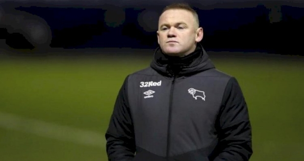 اللاعب الانجليزي روني 