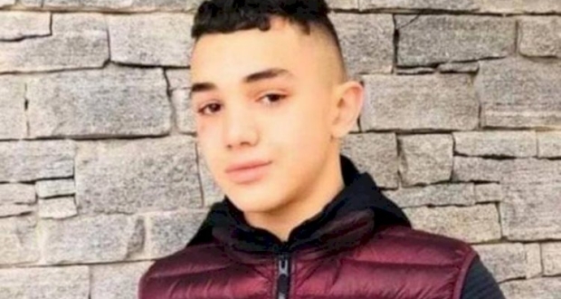 الأسير الطفل أمل نخله البالغ من العمر 17 عاما 