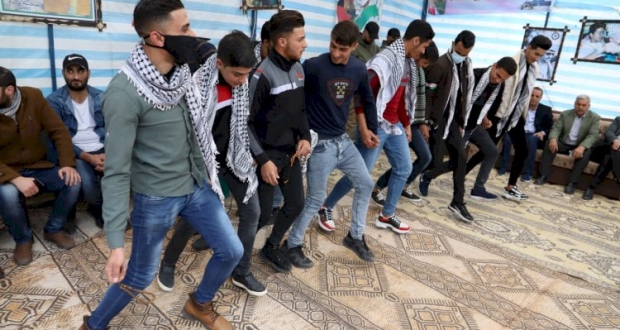 حركة الشبيبة الفتحاوية تحيي ذكرى الارض 