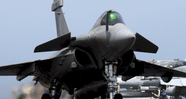 طائرة رافال فرنسية الصنع