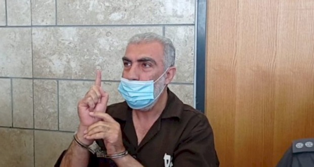الشيخ كمال خطيب داخل محكمة الاحتلال