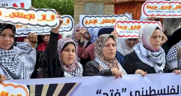 غزة:-اللجنة الاجتماعية ملف الأسرى في الوقفة التضامنية الاسبوعية مع الأسرى