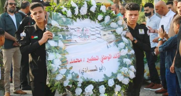 غزة :اكليلا من الزهور تم وضعه على الجندي المجهول